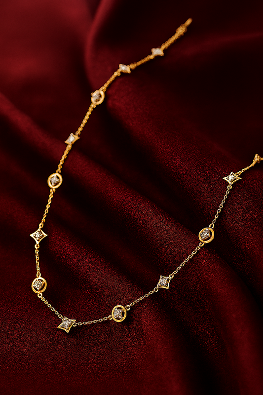 Minimal Motif Diamond Necklace