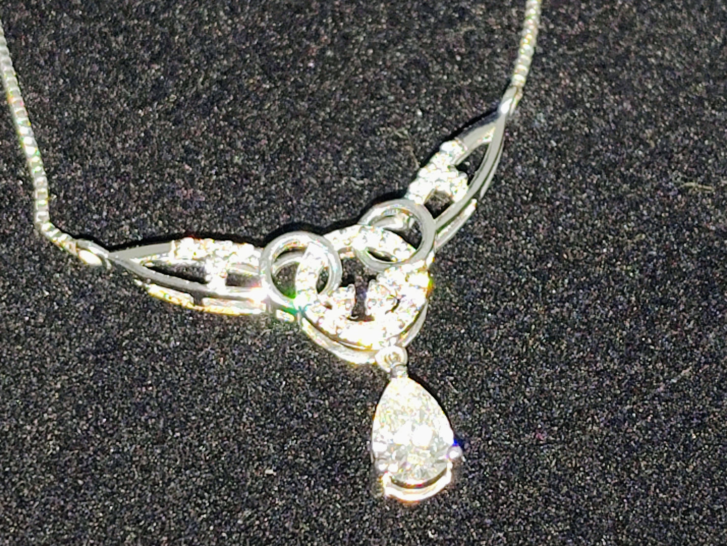 Pearl Mist Solitaire Diamond Pendant with Chain