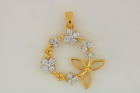 Ladies Floral G- Wreath Diamond Pendant