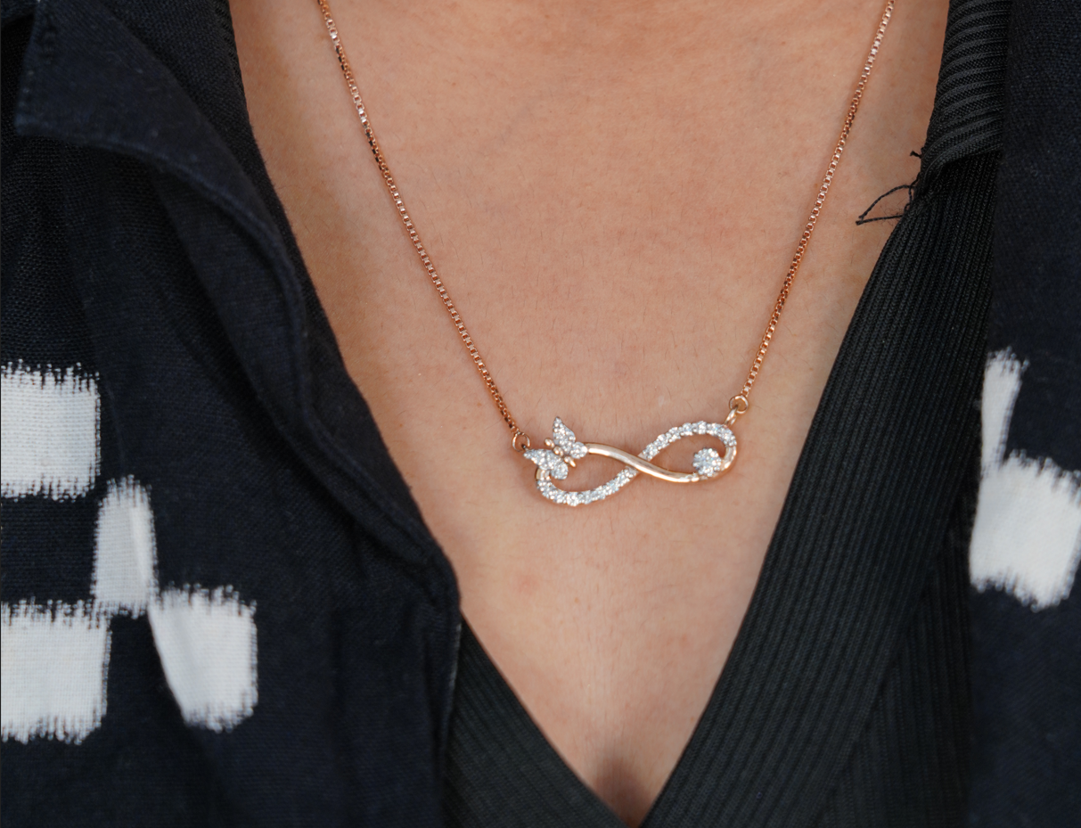 Butterfly Infinity Solitaire with Chain