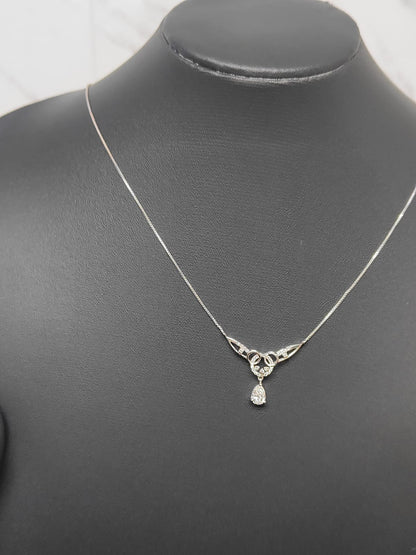 Pearl Mist Solitaire Diamond Pendant with Chain