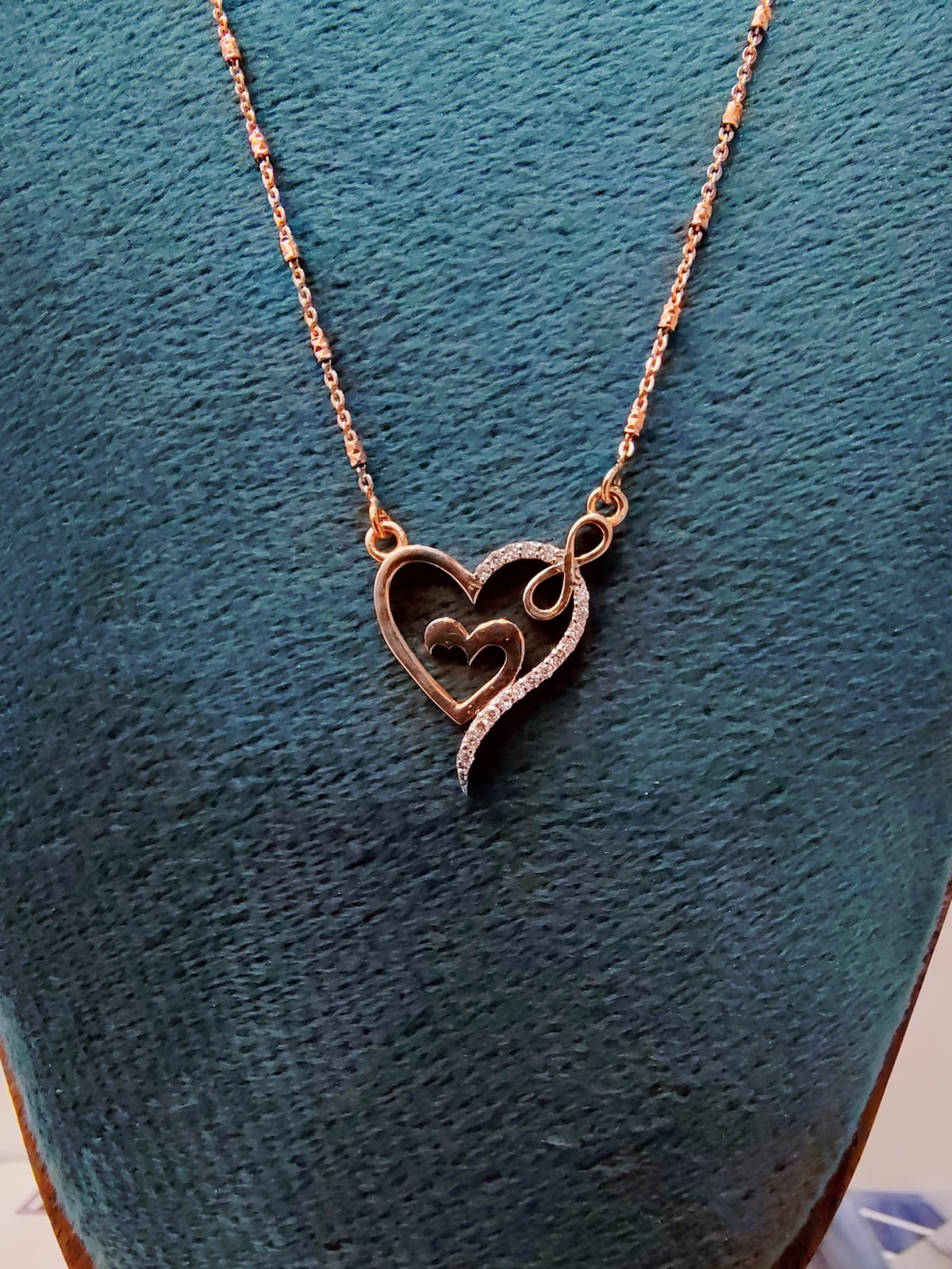 Aurora Bond Infinity Diamond Pendant With Chain